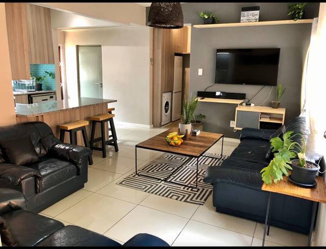 2 BEDROOM APARTMENT FOR SALE IN ORANJEZICHT